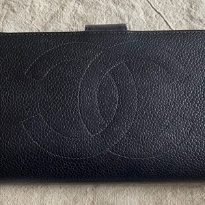 Chanel Vintage Caviar Black Leather Wallet